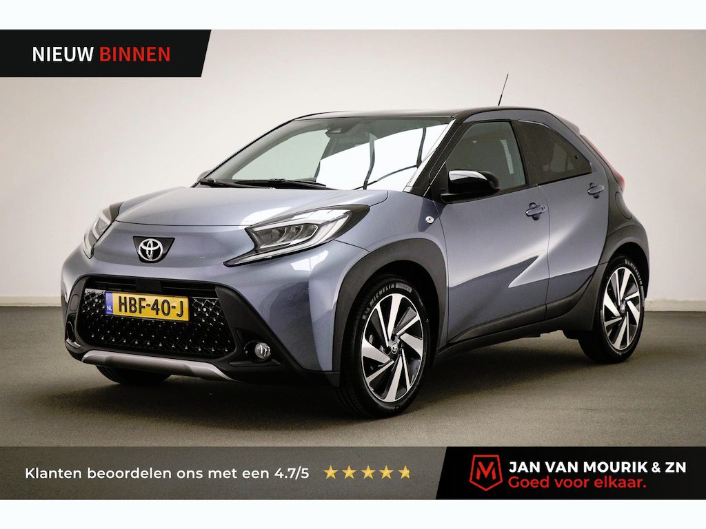 Toyota Aygo X 1.0 VVT-i S-CVT Envy | CLIMA | STOELVERWARMING | DRAADLOZE LADER | CAMERA | 18"