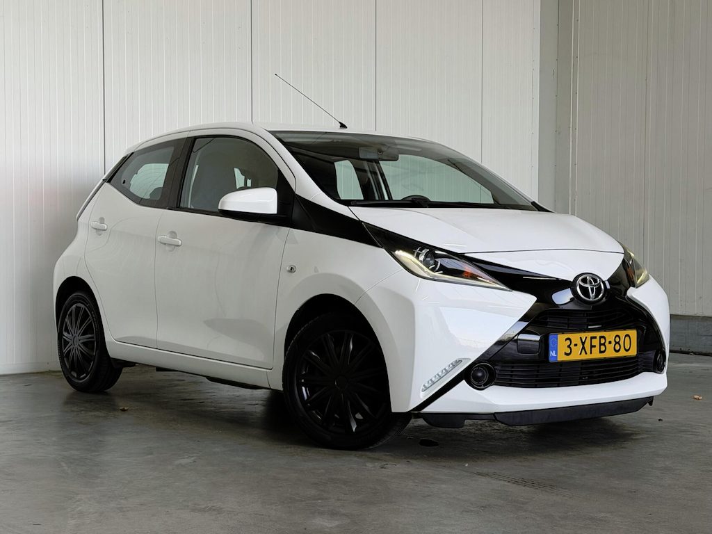 Toyota Aygo 1.0 VVT-i x-play Camera!