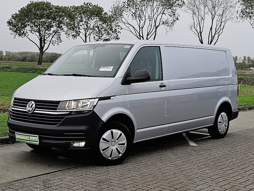 Volkswagen Transporter 2.0 TDI L2H1 28 Highline T6.1 150Pk Cruise control, Airco, Pdc, Carplay, NAP, Voorruitverwarming, Onderhoudshistorie