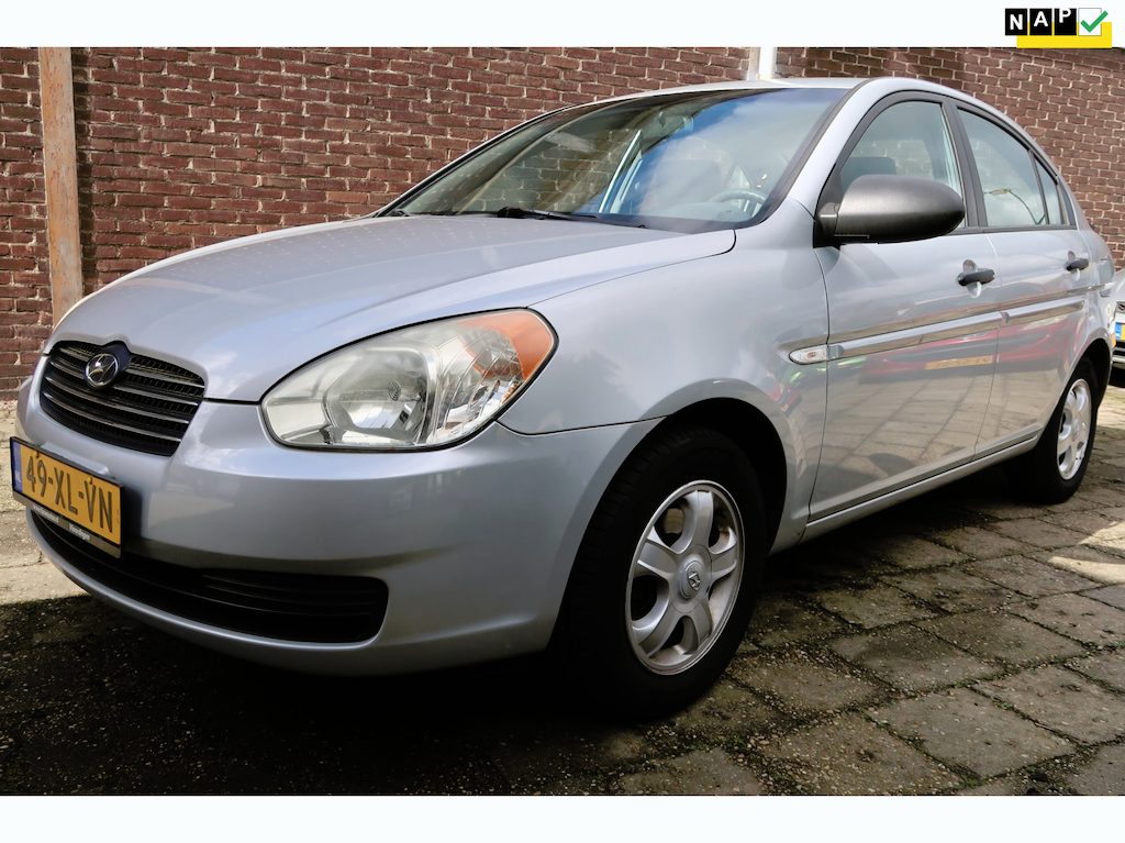 Hyundai Accent 1.6i Dynamic *Rijklaarprijs *Dealeronderhouden *Airco