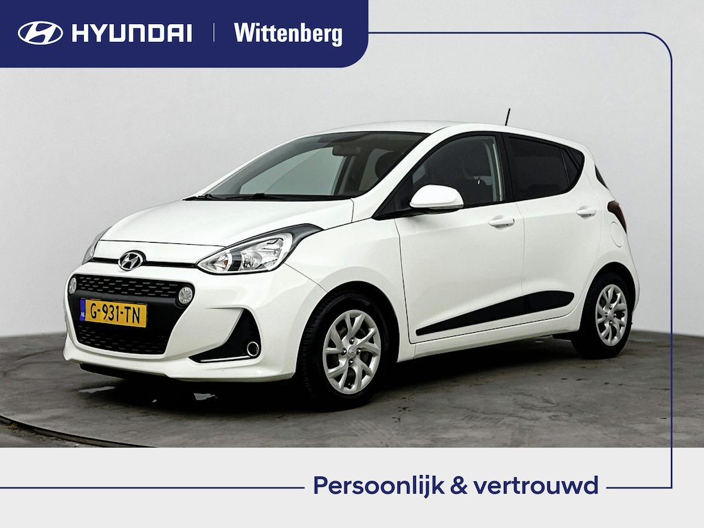 Hyundai i10 1.0i Premium | Apple Carplay | Android auto | Navi | Stootlijsten zijkant | Parkeersensoren achter |