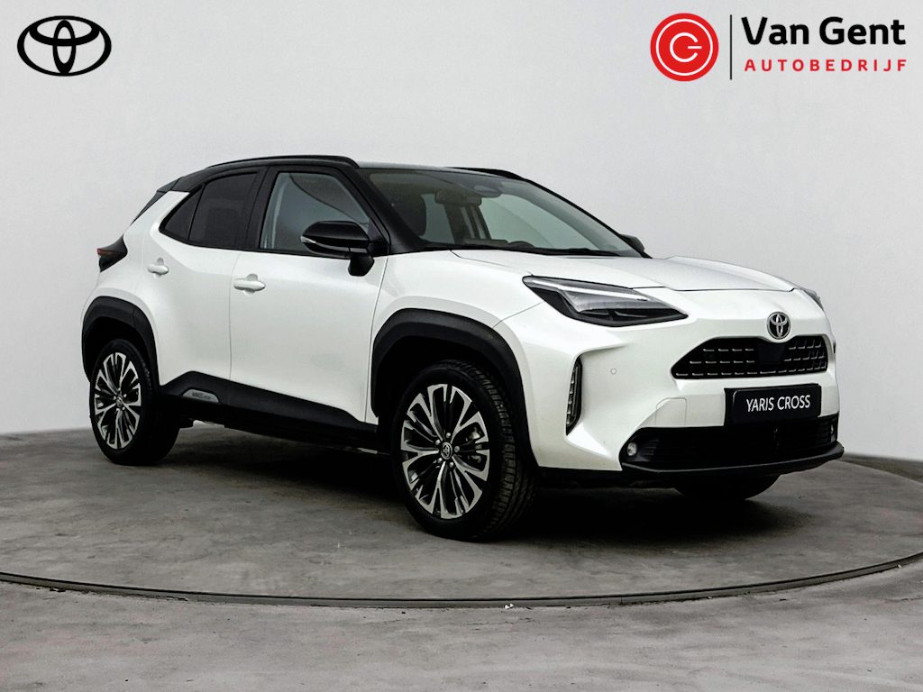 Toyota Yaris Cross 1.5 Hybrid 130 Executive | Panoramadak | Dodehoek detectie | JBL | Head-up display | Stoelverwarming | Apple Carplay / Android Auto | Keyless | Adaptive Cruise | Parkeersensoren voor/achter | Camera | Full LED | 18 inch