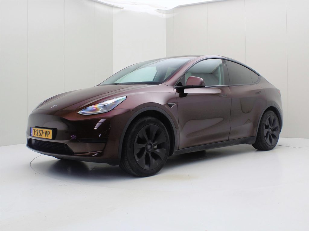 Tesla Model Y Standard RWD Plus [ TREKHAAK+AMD RYZEN+AUTOPILOT+20 INCH+PREMIUM AUDIO ]