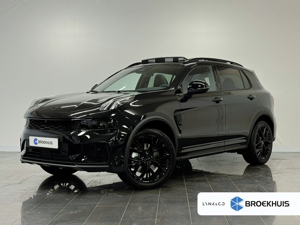 Lynk & Co 01 1.5 More | 360 Camera | Stuur+stoelverwarming | Panoramadak | Premium audio | Adpat. Cruise |