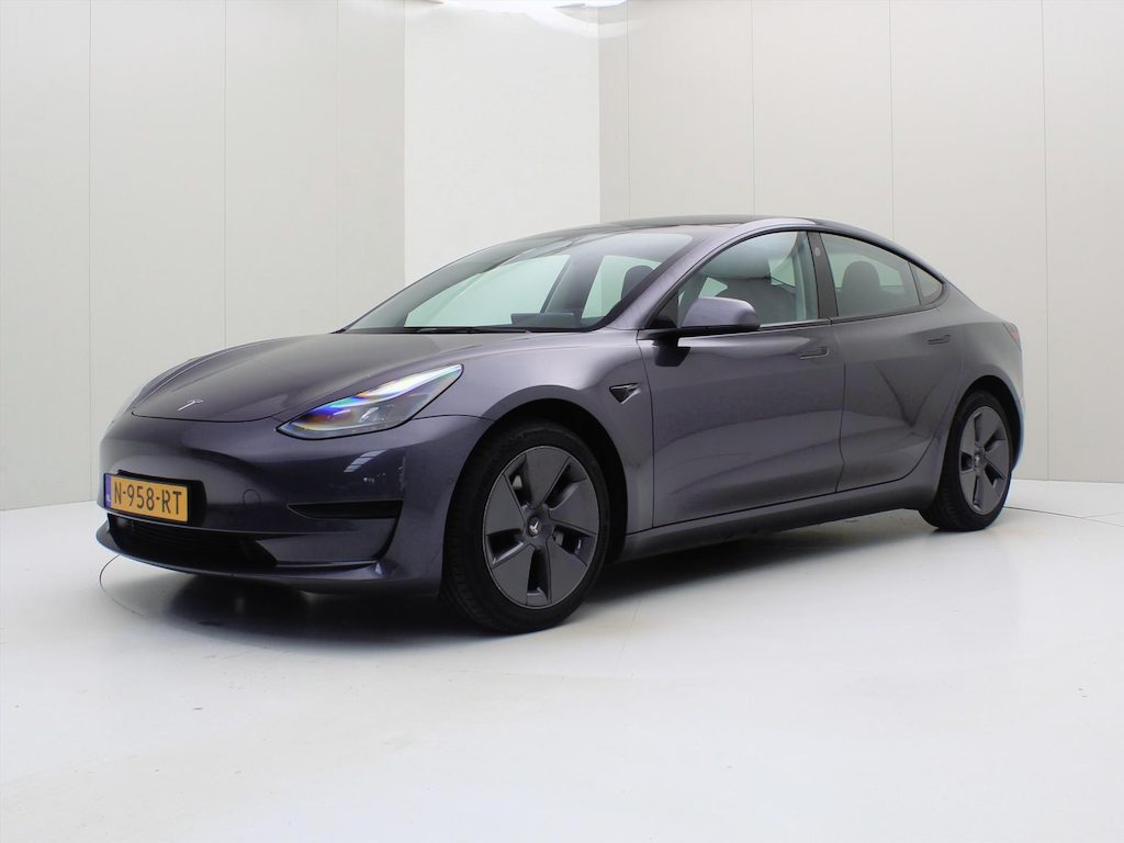 Tesla Model 3 Standard RWD Plus 94% SoH FACELIFT [ LFP-ACCU+WARMTEPOMP+AUTOPILOT+PREMIUM AUDIO ]