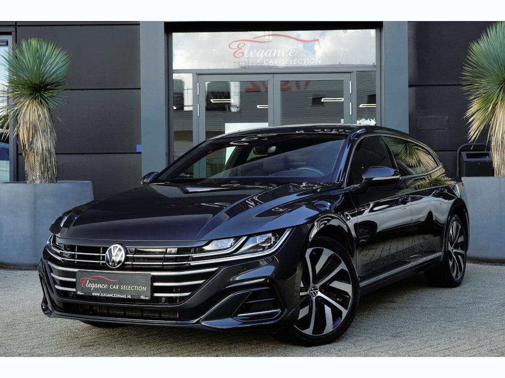 Volkswagen Arteon Shooting Brake 1.4 TSI eHybrid R-Line Business+ | 218 pk | ACC | Massage stoel | 360° camera | Stoel & stuurwiel verwarming | Volkswagen Arteon Shooting Brake R-Line Business+ met 218 PK, een 1.4-liter viercilinder benzinemotor in combinatie met een elektromotor en plug-in hybride aandrijving. Uitgerust met een 360°