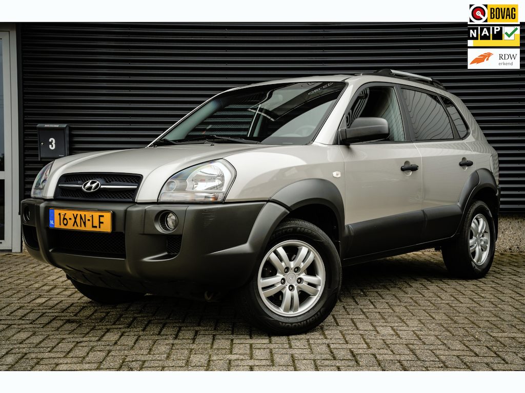 Hyundai Tucson 2.0i | Org. NL | 1e Eigenaar | Airco | LMV | Metallic Lak | 82dkm | Zeer Mooi! |