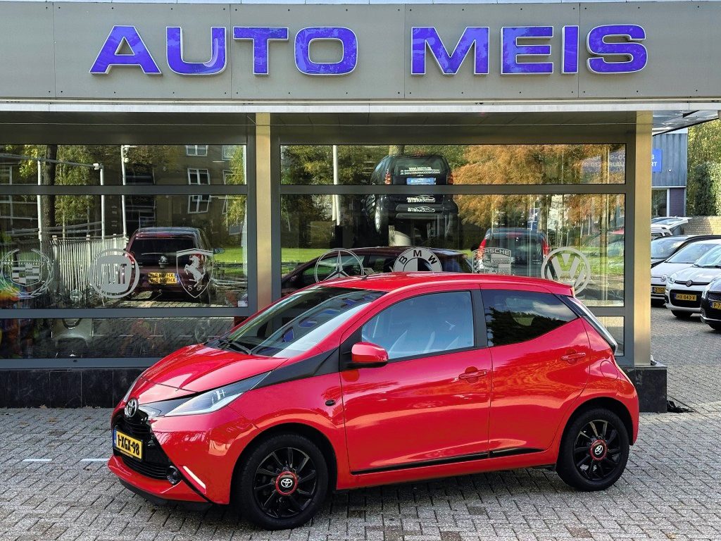 Toyota Aygo 1.0 VVT-I X-PLAY Airco Camera Carplay Cruise NAP-Autopas