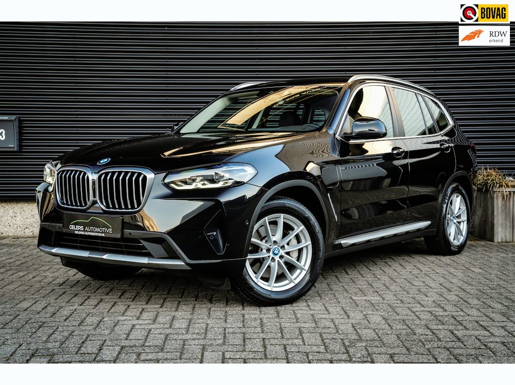 BMW X3 XDrive30e Business Edition Plus | Clima | Cruise | Metalic | 360 camera | Leder | Mooi! |