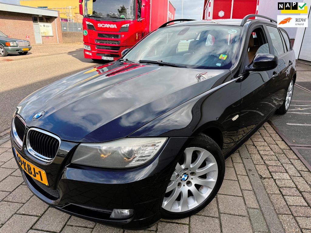 BMW 3-Serie Touring 320d 2009 SPORT LINE LEDER NAP ZEER GOED ONDERHOUDEN