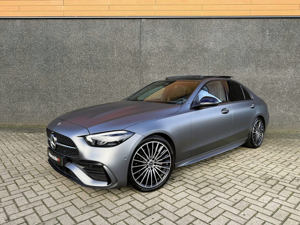 Mercedes-Benz C-klasse 200 AMG Night Pano Ambi Camera Designo matte lak