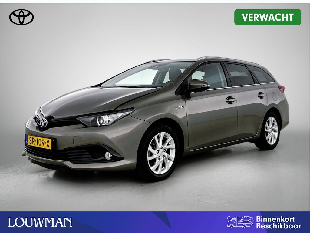 Toyota Auris 1.8 Hybrid Dynamic Go | Dealer onderhouden | Cruise Control | Navigatie | Climate Control | Achteruitrijcamera | Buitenspiegels elektrisch inklap&verstelbaar | leseman