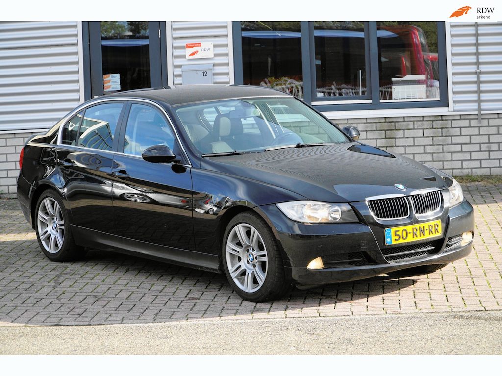 BMW 3-Serie 320i TREKHAAK CRUISE