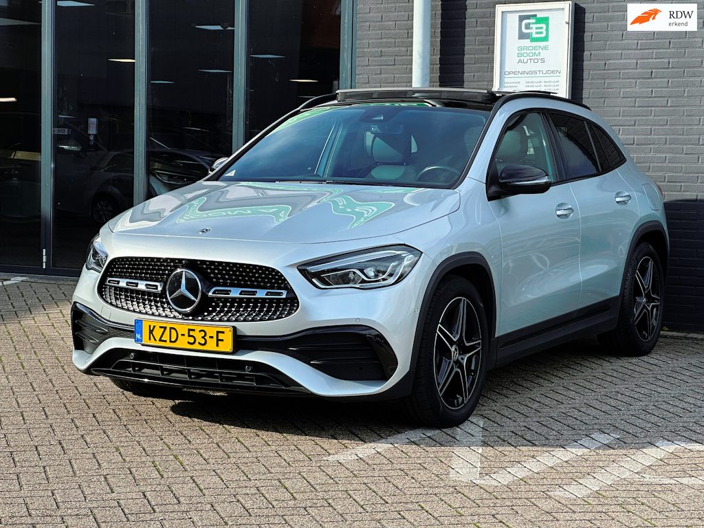Mercedes-Benz GLA 180 AMG Line/PANO-DAK/CAMERA/CARPLAY/LED/NETTE STAAT!!