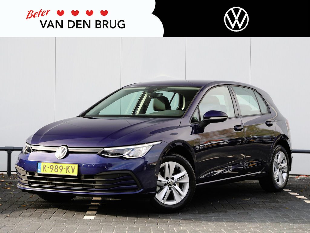 Volkswagen Golf 1.0 TSI Life 110pk | Trekhaak afneembaar | Dealer onderhouden | Navigatie | Adaptieve cruise control | LED | Parkeersensoren | Lichtmetalen velgen |