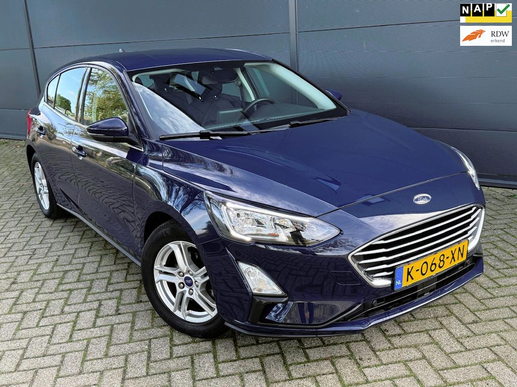 Ford Focus 1.0 EcoBoost Hybrid Trend/Navi/Carplay/Camera/trekhaak