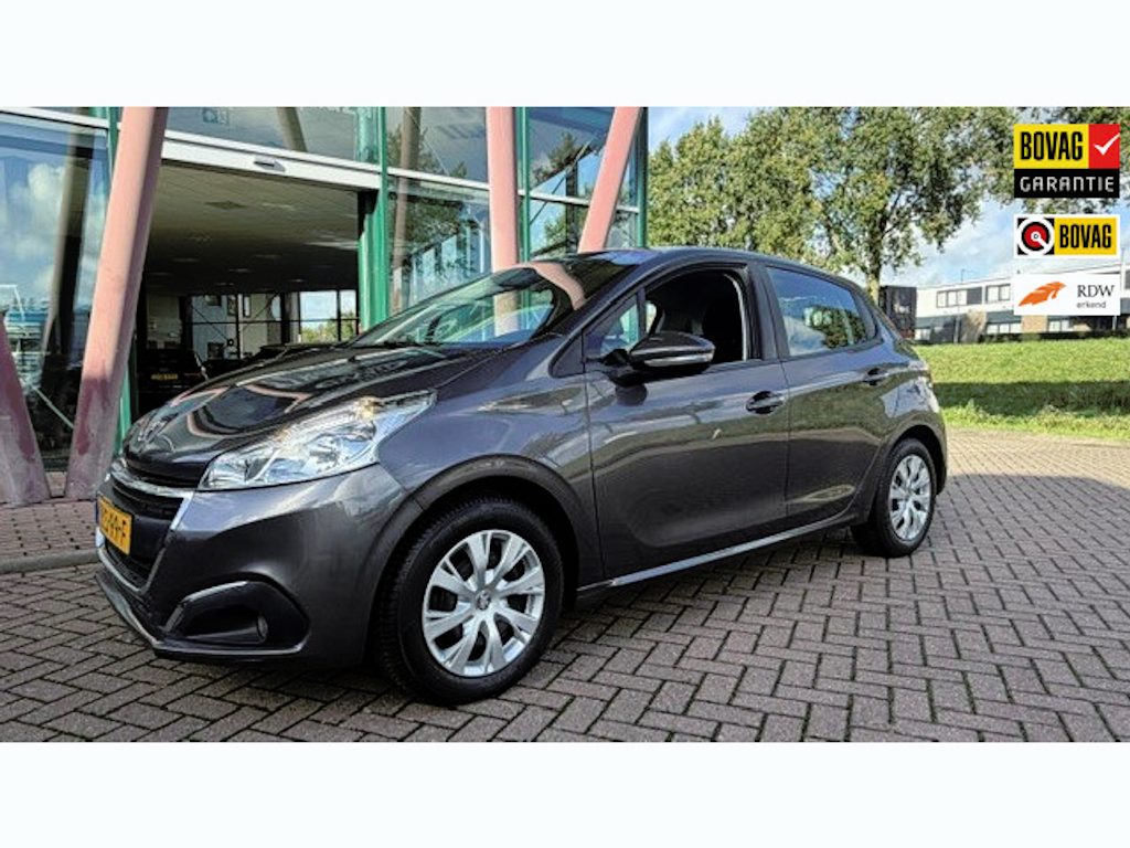 Peugeot 208 1.2 PureTech Blue Lease Active/in zeer goede staat/pdc/airco/bluetooth/nieuwe apk/Cruise