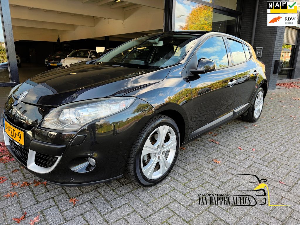 Renault Megane 1.6 Dynamique / APK 10-2027