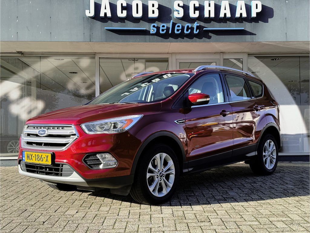 Ford Kuga 1.5 EcoBoost Titanium / Automaat / AWD / Trekhaak (1.850KG) /