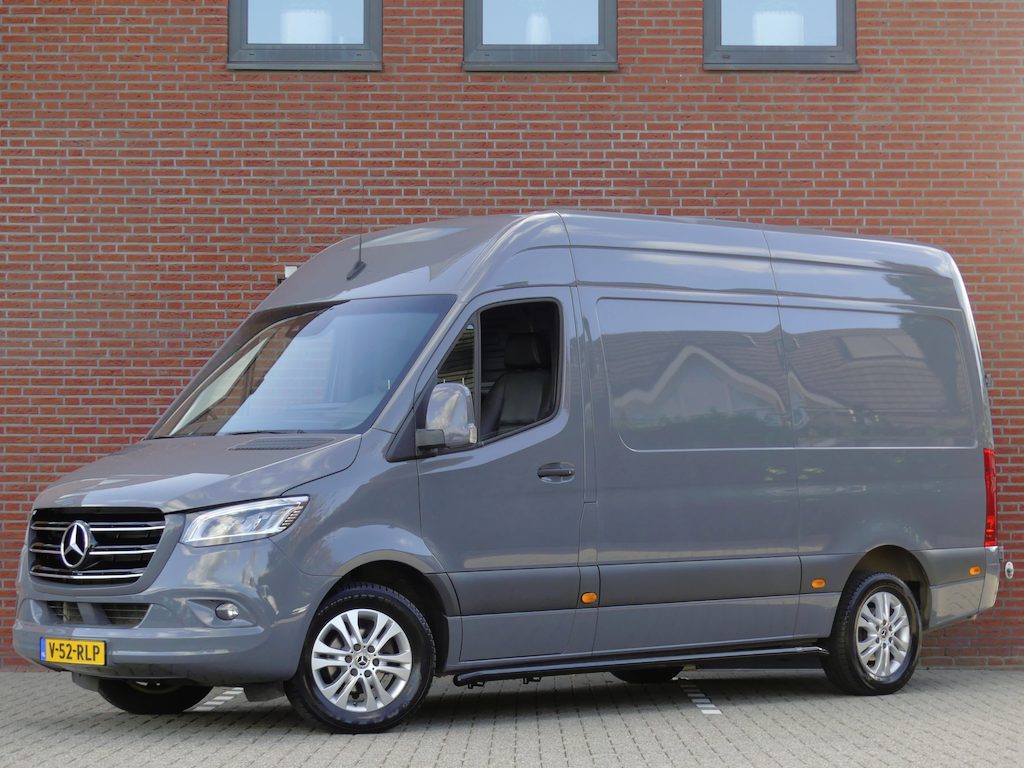Mercedes-Benz Sprinter 319 CDI L2H2 LED/Camera/Leer/Groot navigatie