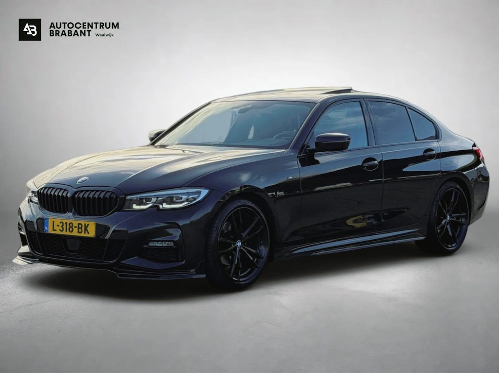 BMW 3-Serie 320i High Executive M-pakket Performance(Dealer OndH, Dakraam, Addapt Cruise, Camera, Carplay, StoelV, Navi Prof, Etc)