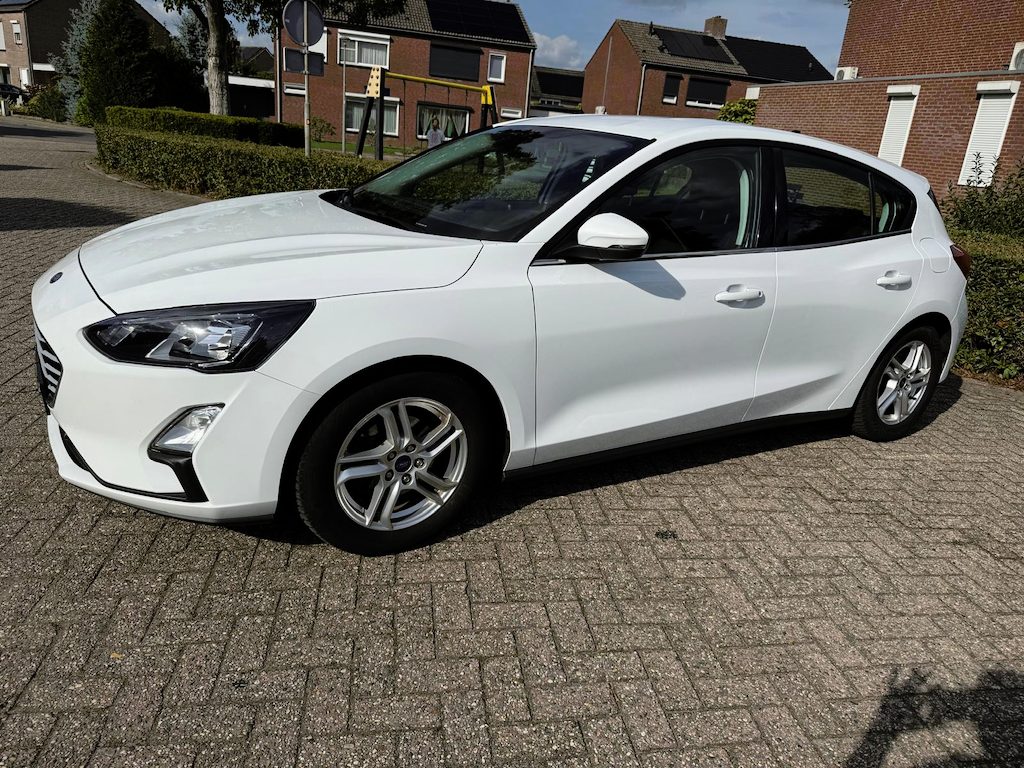 Ford Focus 1.0 EcoBoost Hybrid Trend Edition Business (eerste eigenaar )