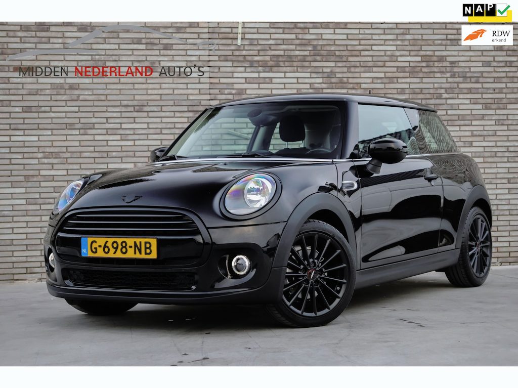 MINI Cooper 3-Deurs 1.5 * NL AUTO * DEALER ONDERHOUDEN * FACELIFT *