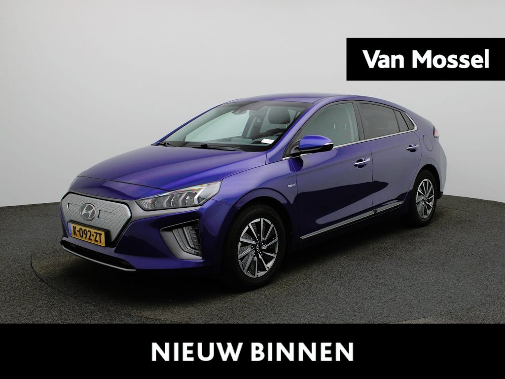 Hyundai Ioniq Comfort EV 38 kWh | APPLE/ANDROID CARPLAY | NAVIGATIE | LICHTMETALEN VELGEN | STOELVERWARMING | 12 MAANDEN BOVAG GARANTIE |
