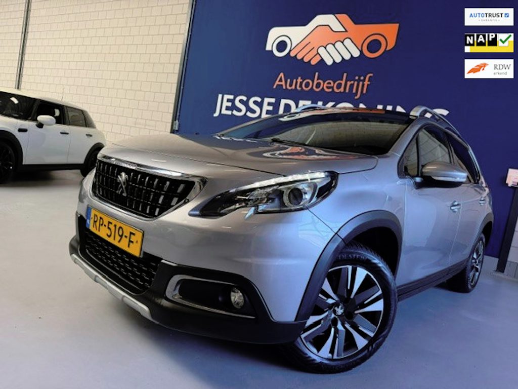 Peugeot 2008 1.2 PureTech Allure / bj.2018/ navigatie/camera/android/apple/half leder/climate/panoramadak/NAP 150859 KM/ APK 10/27