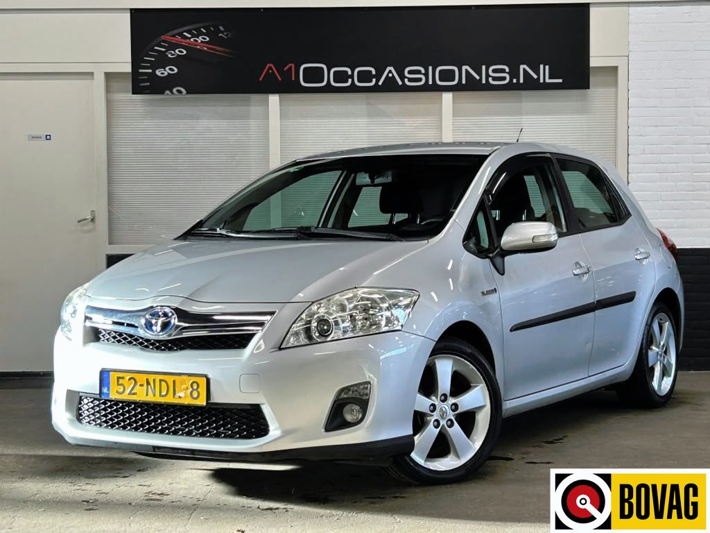 Toyota Auris 1.8 Full Hybrid Dynamic