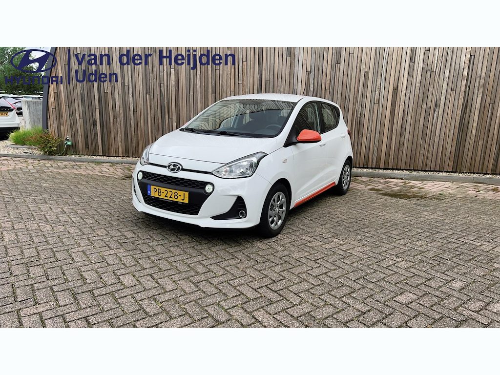 Hyundai i10 1.0i Comfort 5p. Navigatie | Airco | Parkeersensoren | volautomaat! |