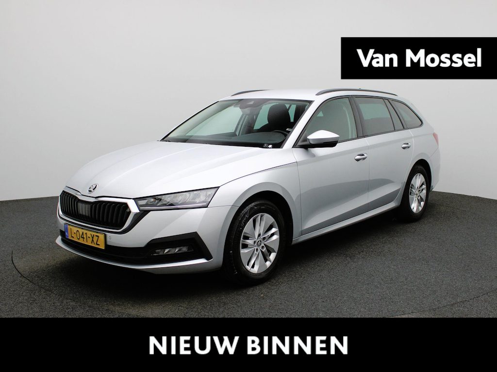 Skoda Octavia Combi 1.0 TSI Business Edition Apple Carplay / Android Auto | Trekhaak | Cruise Control | Airco (automatisch) | Parkeersensoren Voor en Achter | Navigatiesysteem | Lichtmetalen velgen 16” |