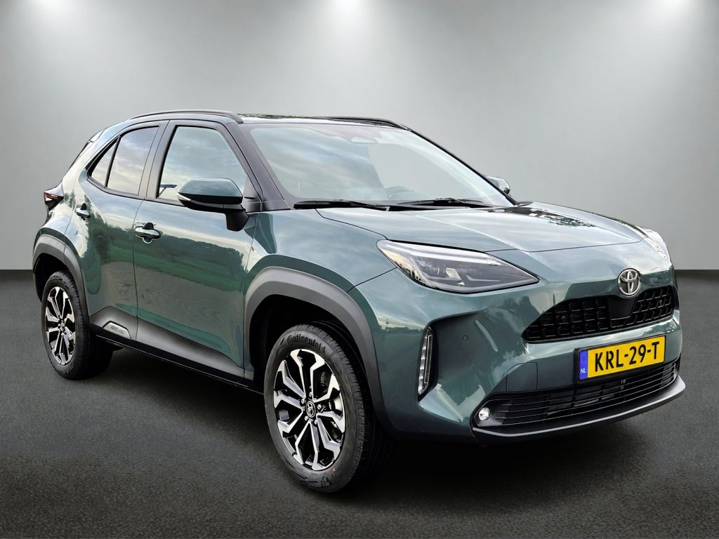 Toyota Yaris Cross 1.5 Hybride 130 pk Black Edition, Safety + Winter pakket.
