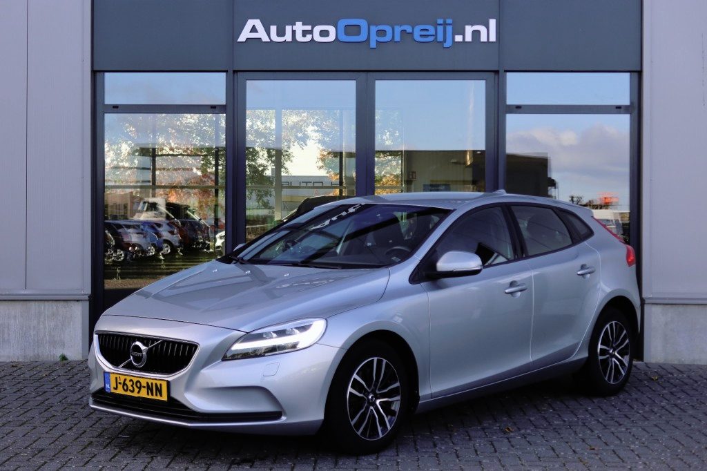 Volvo V40 1.5 T2 Momentum AUTOMAAT Clima, NAVI, LED, PDC V+A