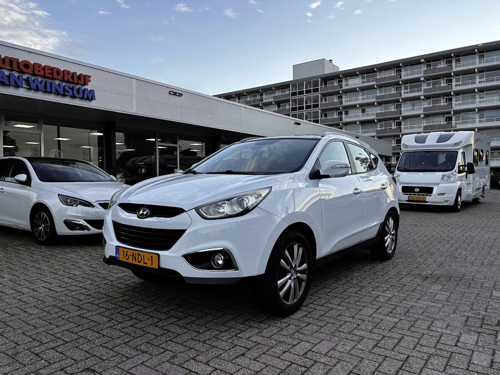 Hyundai ix35 2.0i i-Catcher / Lmv / Cruise / Leder / Navi / Acamera / Pano / Stoelverw. / Nap /