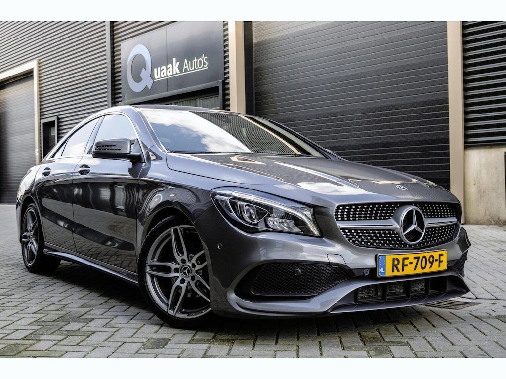 Mercedes-Benz CLA 180 Business Solution AMG