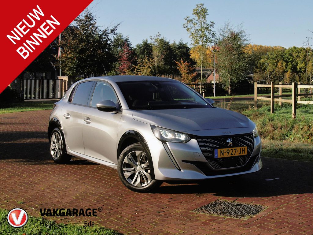 Peugeot e-208 EV Allure Pack 50 kWh | SOH 94% | Camera | Apple Carplay | Stoelverwarming | Navi | NL-Auto |