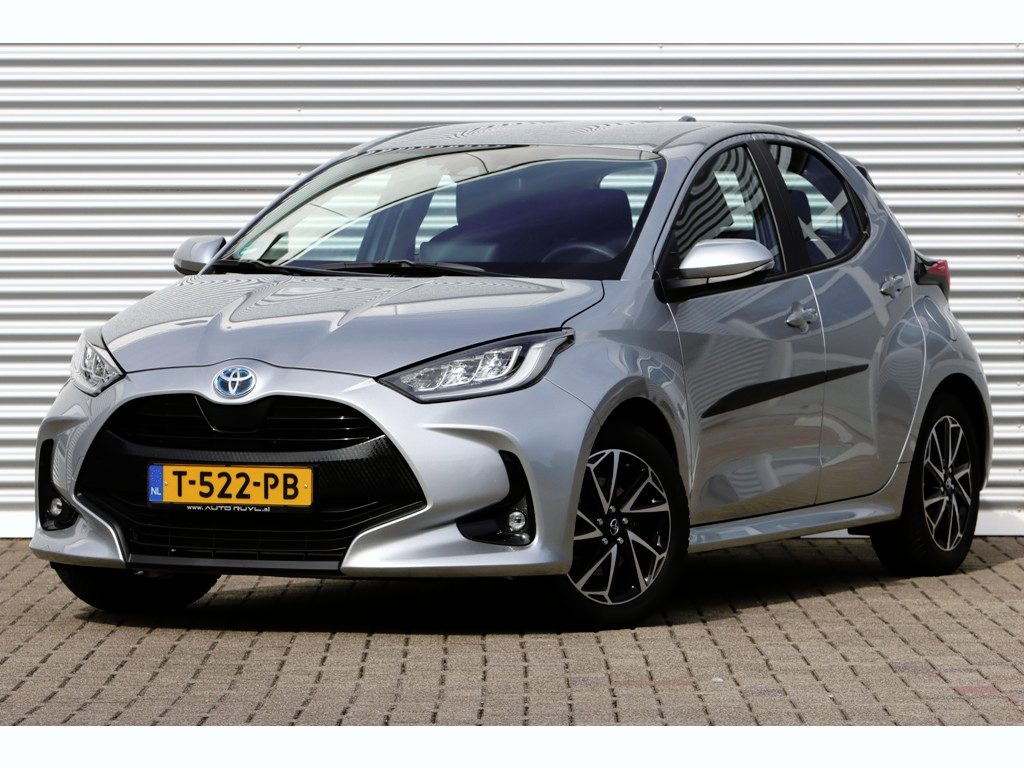 Toyota Yaris 1.5 Hybrid Dynamic Carplay / Camera 11.668Km !
