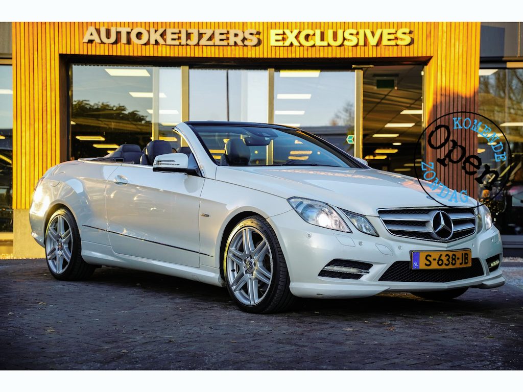 Mercedes-Benz E-klasse Cabrio 250 CGI Elegance Leder Lendesteunen Mistlampen Koplampreiniging Hillhold 18"L.M.