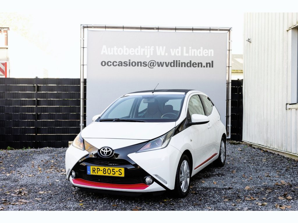 Toyota Aygo 1.0 VVT-i x-play