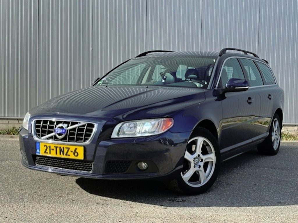 Volvo V70 2.0 T5 NAP, trekhaak, volle, nette auto