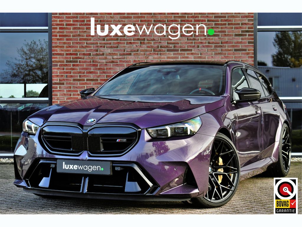 BMW M5 5-serie Touring | Daytona-Violett | Ceramic | 22"Korbach | Akrapovic | Pano | Trekhaak | DA+