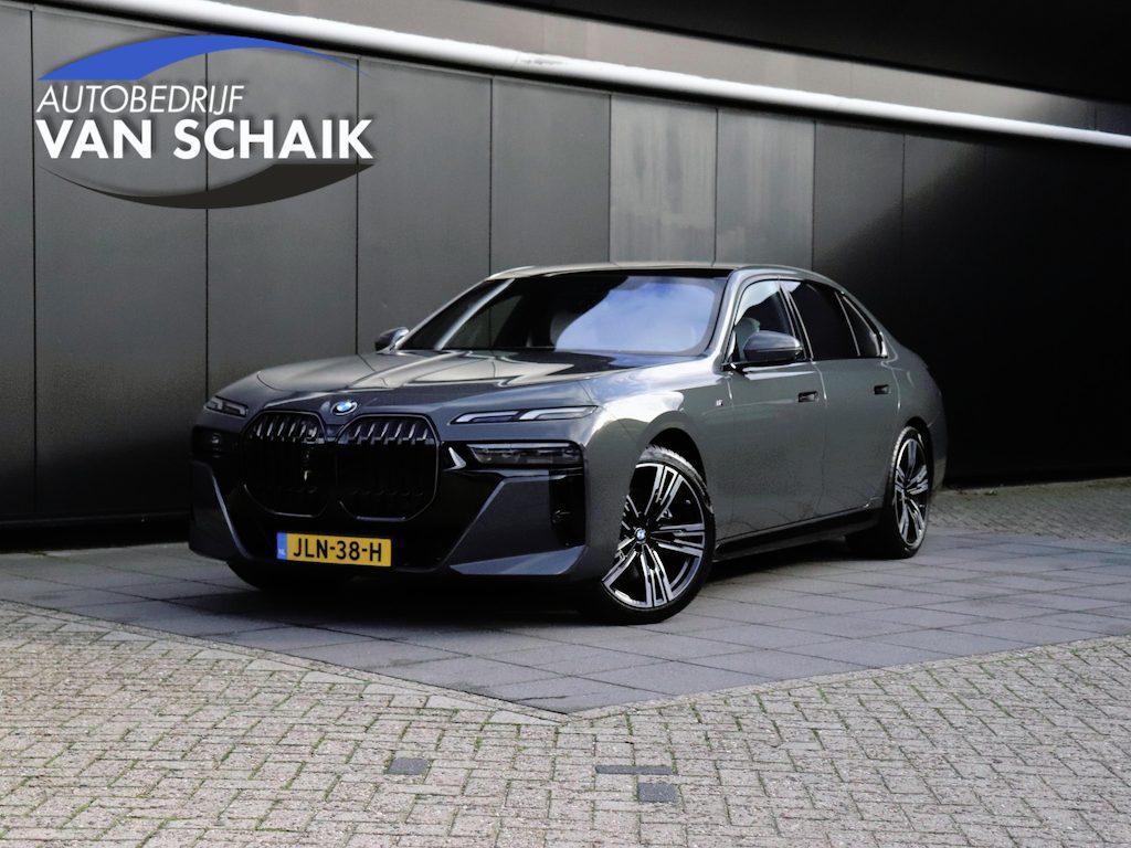 BMW 7-Serie 740d xDrive | M SPORT | B&W | MEMORY | PANO | LEDER | STOELVERK. | 360° CAMERA | APPLE CARPLAY | HEAD-UP | STOEL/STUURVERW. |
