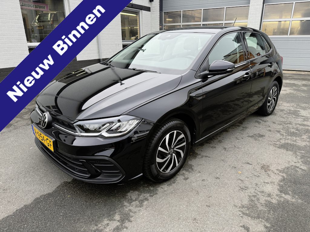 Volkswagen Polo 1.0 TSI Life Business Automatische airco, navigatie, licht metalen velgen, parkeersensoren, cruise controle, apple carplay, endroid auto, stoelverwarming, achteruitrij camera, enz.