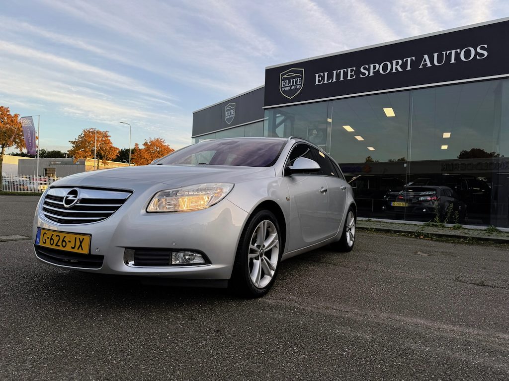 Opel Insignia Sports Tourer 1.8 Edition I Pano I Parkeersensor voor en achter I
