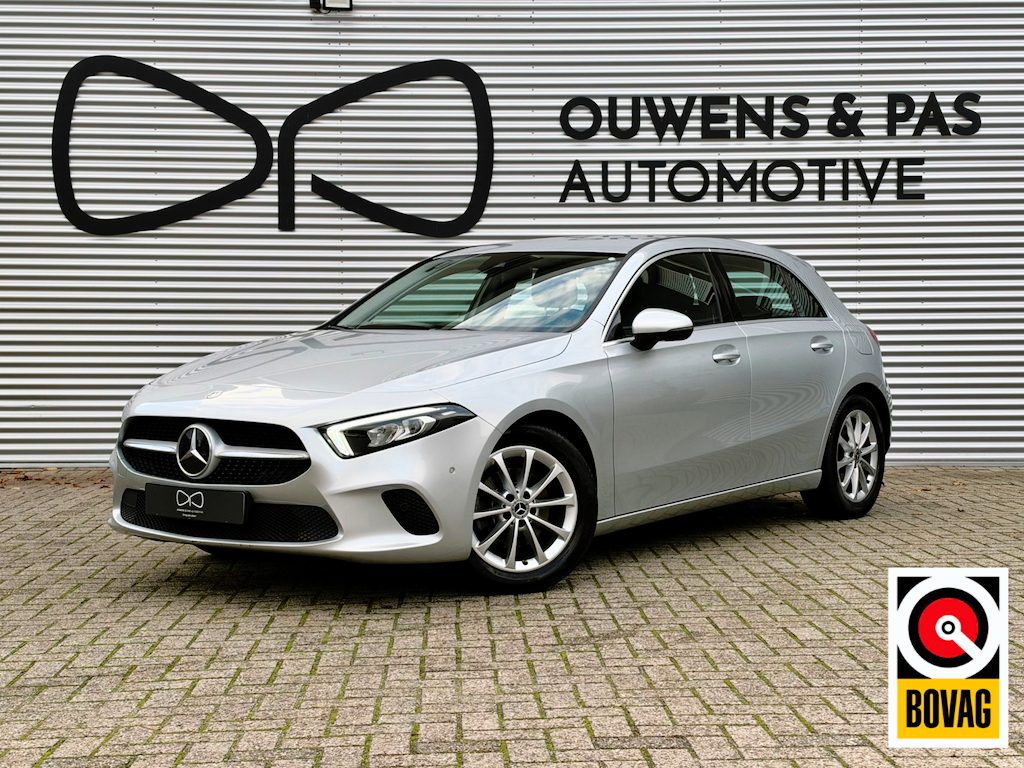 Mercedes-Benz A-klasse 200 BUSINESS | CARPLAY | NAVIGATIE | AUTOMAAT | LED
