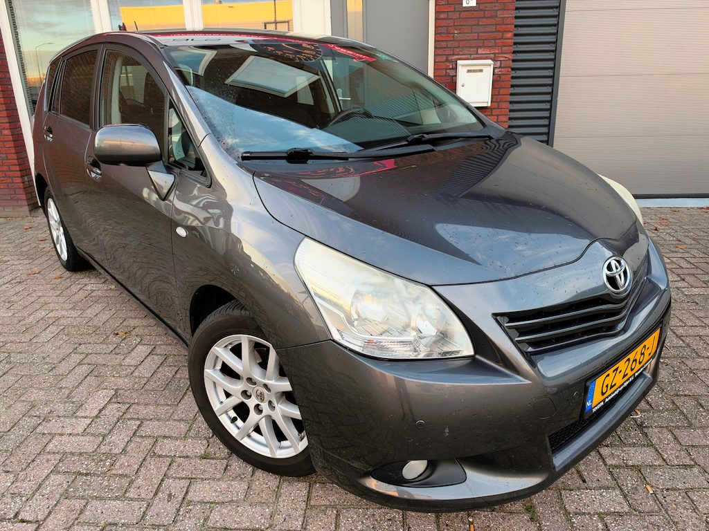 Toyota Verso 1.8 VVT-i Business Titanium / Navi / Camera / PDC / Cruise / Clima