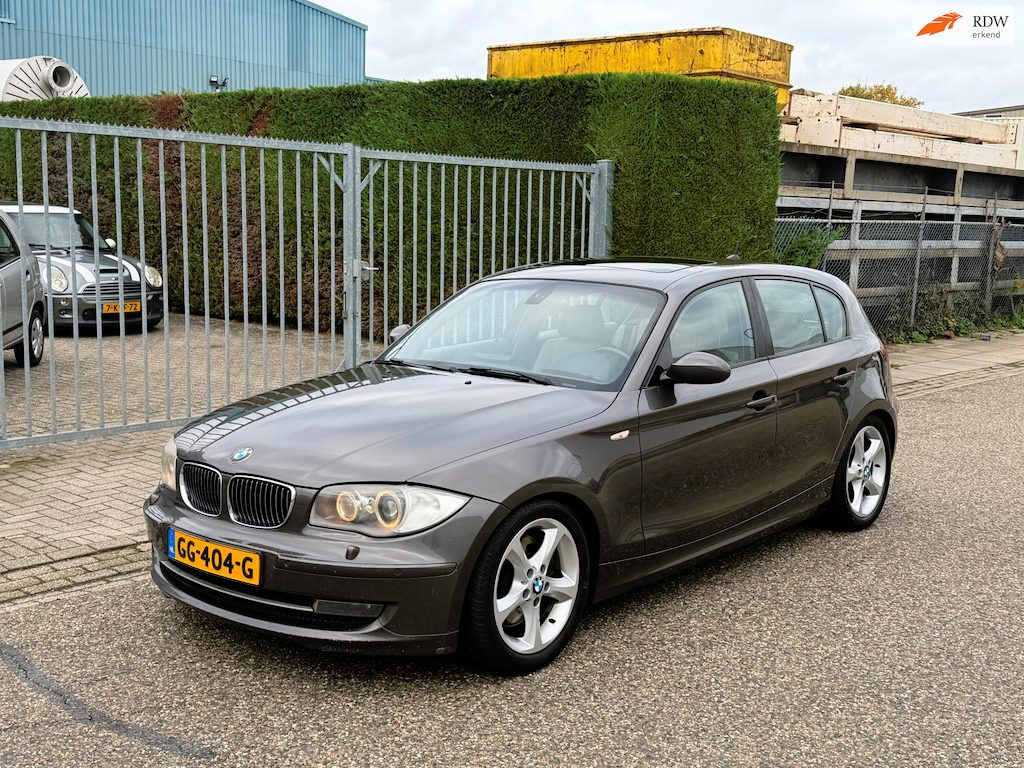 BMW 1-Serie 130i High Executive M-sport H6