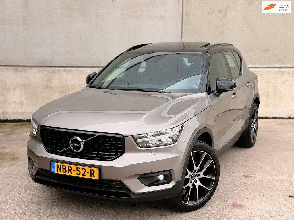 Volvo XC40 T3 R-Design Aut. Pano 20'' Leder LED CarPlay h/k