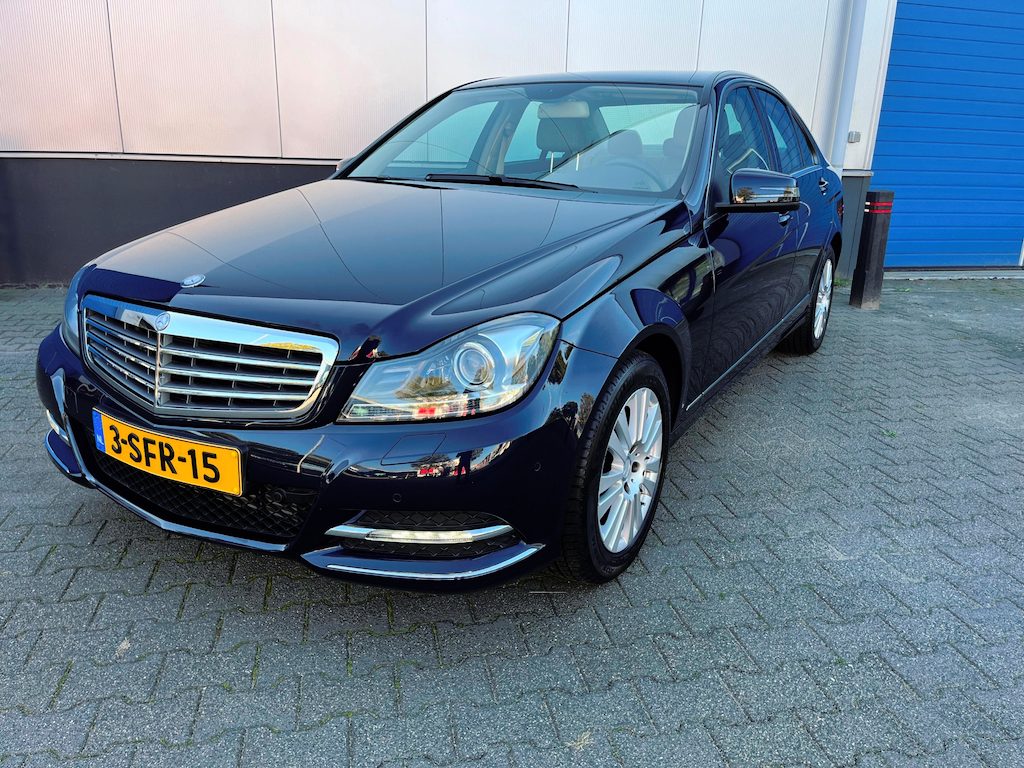 Mercedes-Benz C-klasse 200 Prestige Elegance 184pk Automaat / Prestige- ,Spiegel- , Anti Diefstal - / Memory pakket / 27.025km !!!